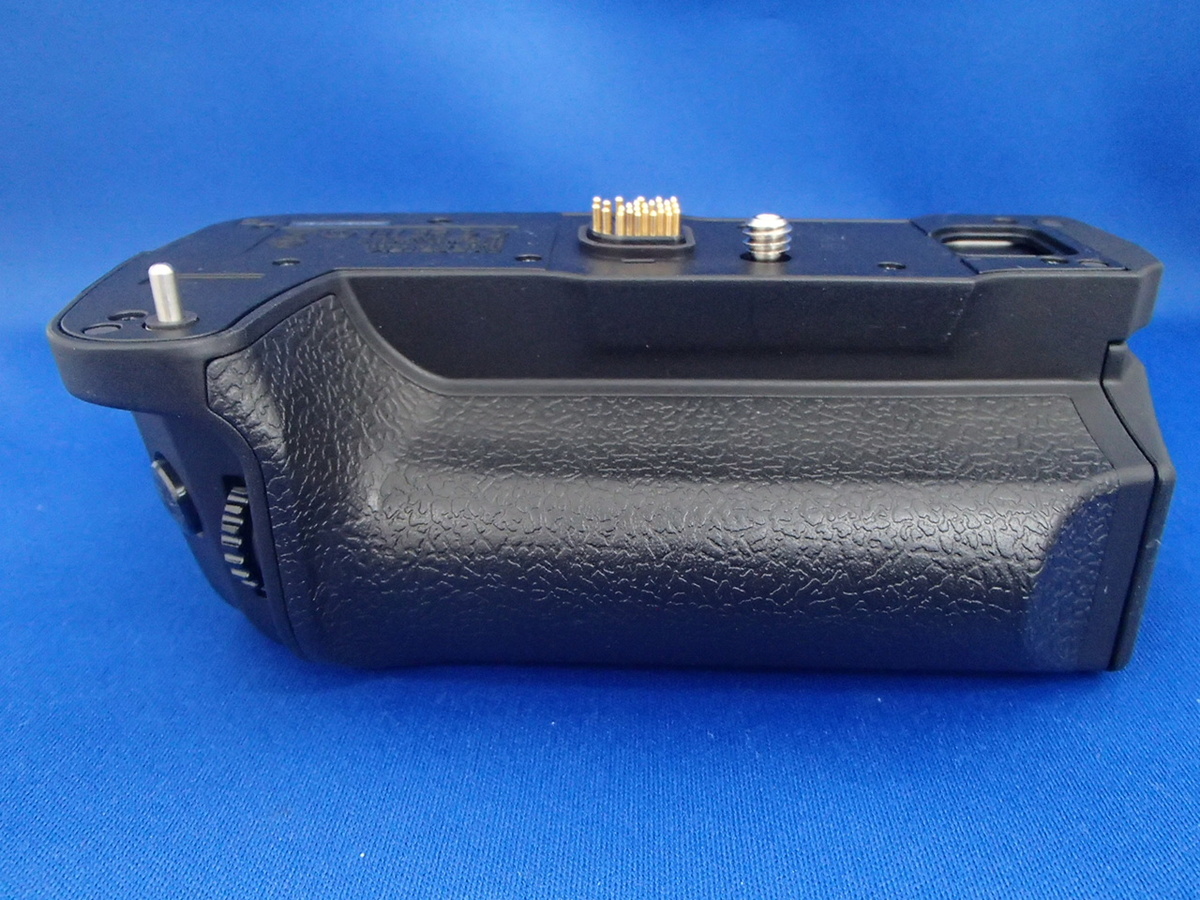 OLYMPUS - 【中古】(オーエムシステム) OM SYSTEM HLD-10 パワーバツテリーホルダー OLYMPUS - 【中古】(オーエムシステム) OM SYSTEM HLD-10 パワー