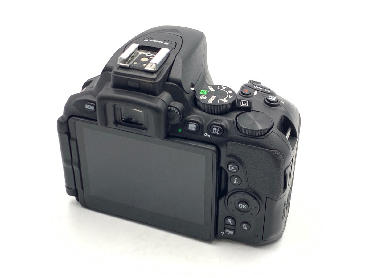 D5600 ボディ【2416万画素】