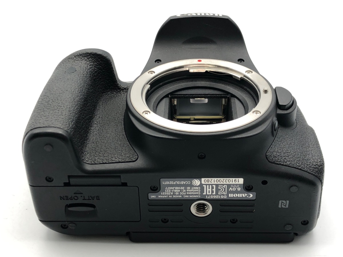EOS Kiss X8i ボディ【2420万画素】