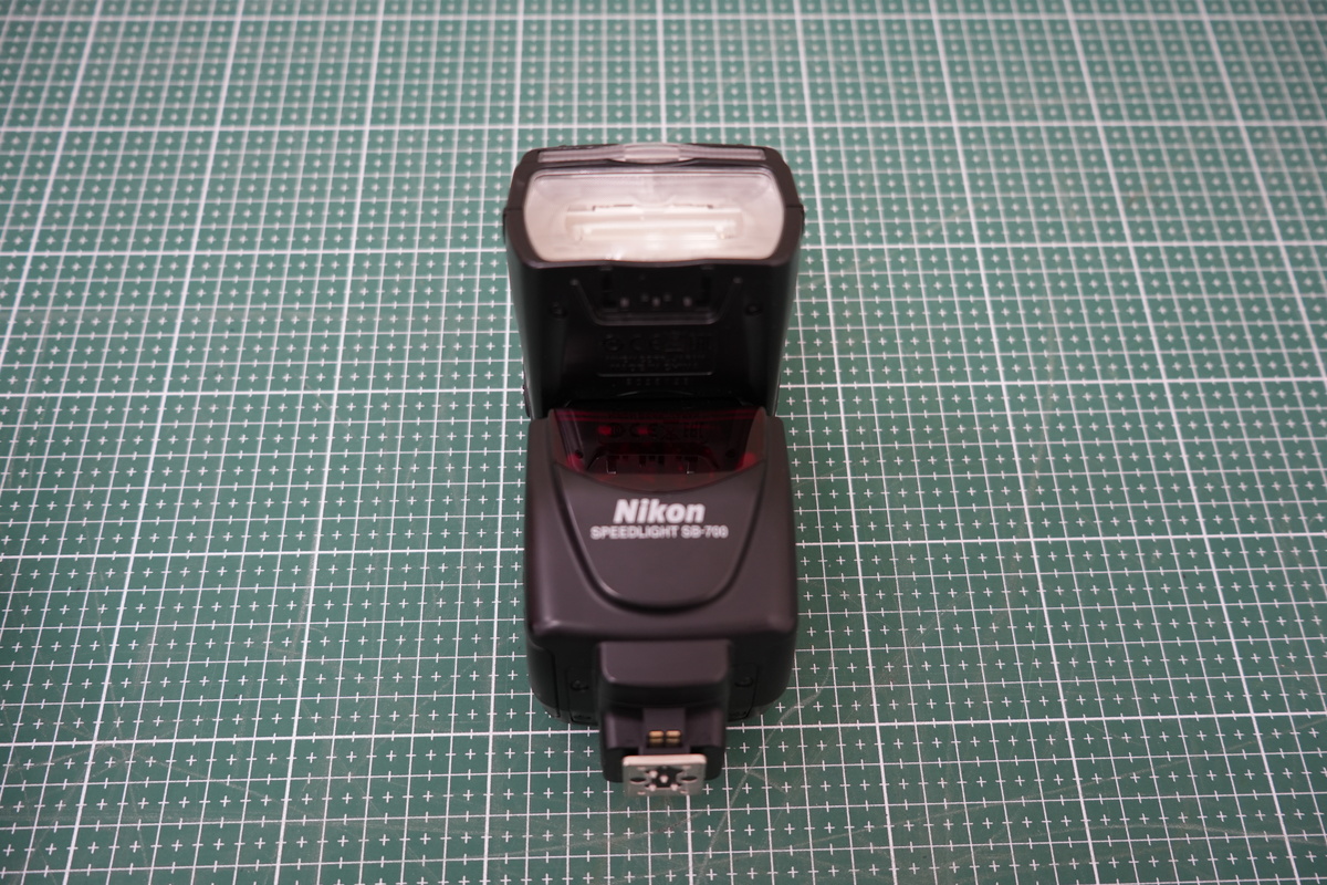 �j�R�� �X�s�[�h���C�g SB-700