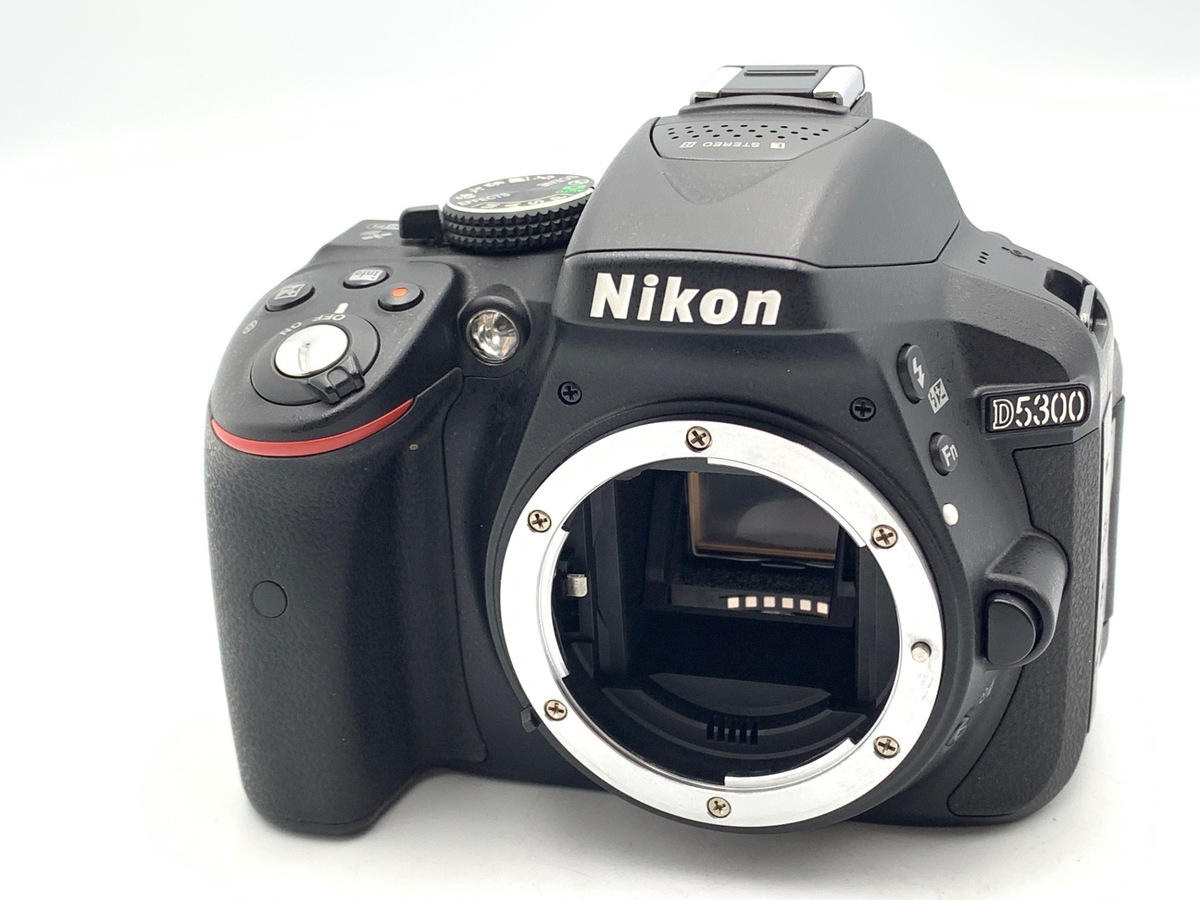 �j�R�� D5300 �{�f�B �u���b�N