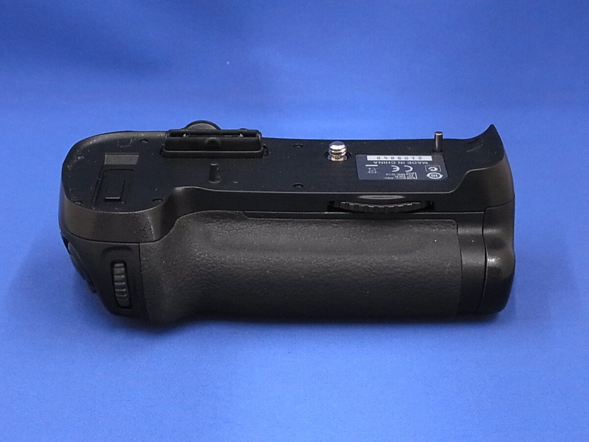 中古】ニコン マルチパワーバッテリーパック MB-D12 在庫一覧｜カメラ