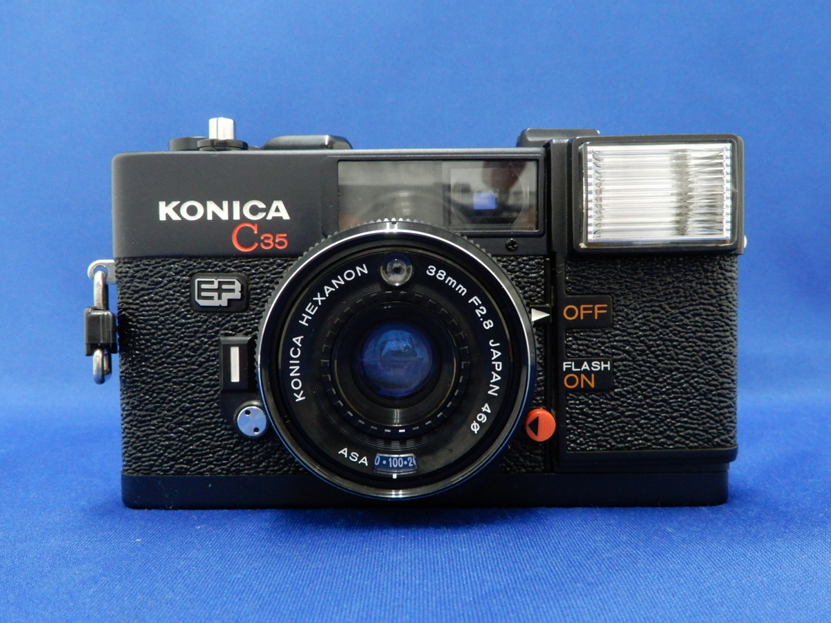 【完動品・即日発送】コニカ C35 EF セルフタイマー付き コンパクトフィルム 中古：C(やや難あり)】コニカ C35 EF セルフタイマー付き