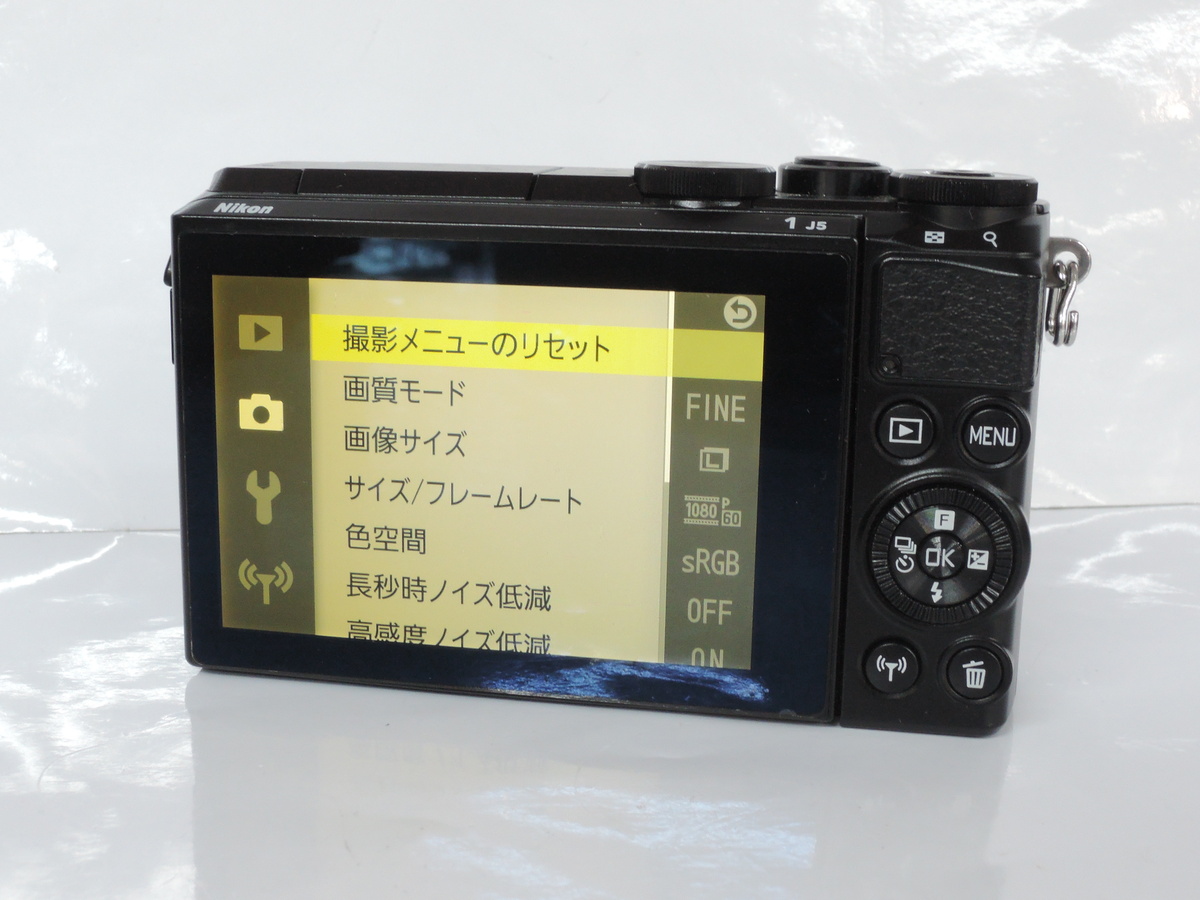�j�R�� Nikon1 J5 �{�f�B �u���b�N