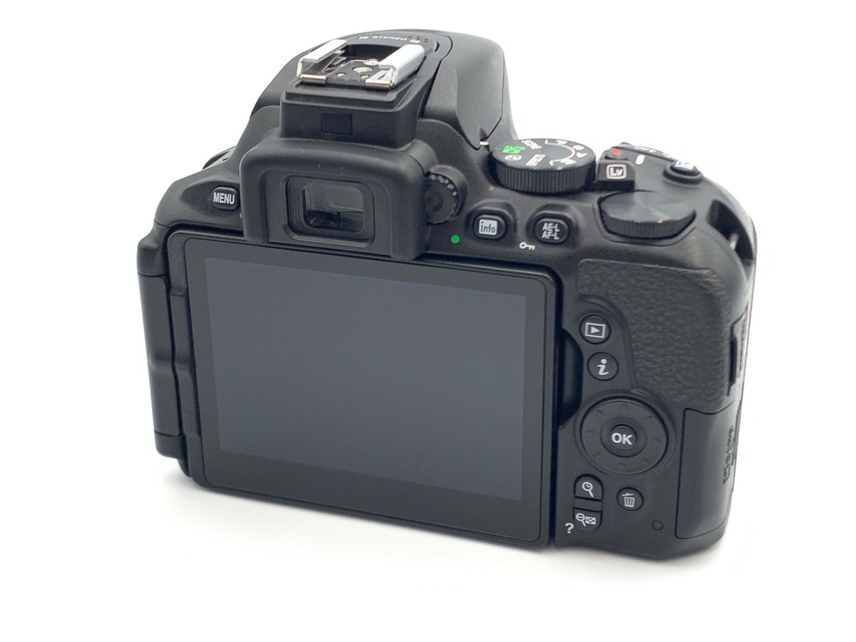 D5600 ボディ【2416万画素】