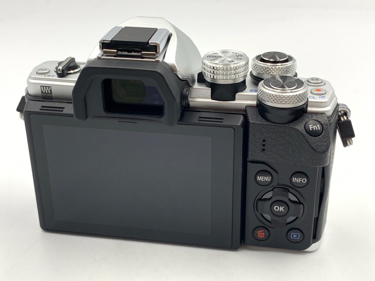 OM-D E-M10 Mark II ボディ シルバー【1605万画素】