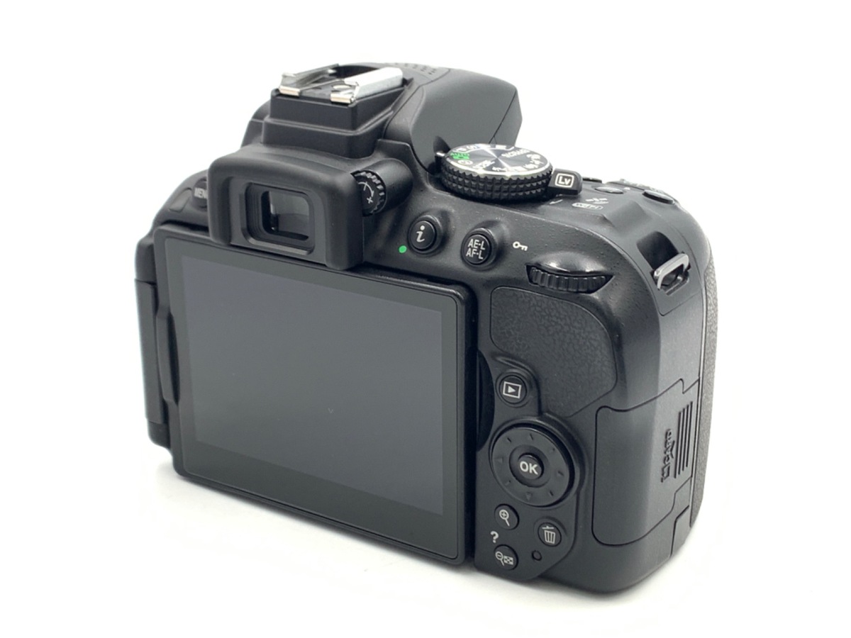 �j�R�� D5300 �{�f�B �u���b�N