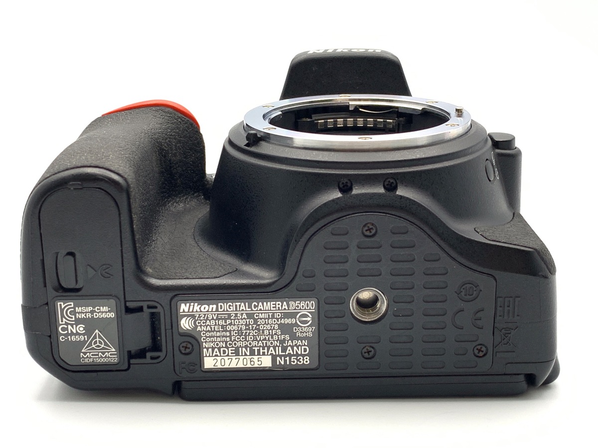 D5600 ボディ【2416万画素】