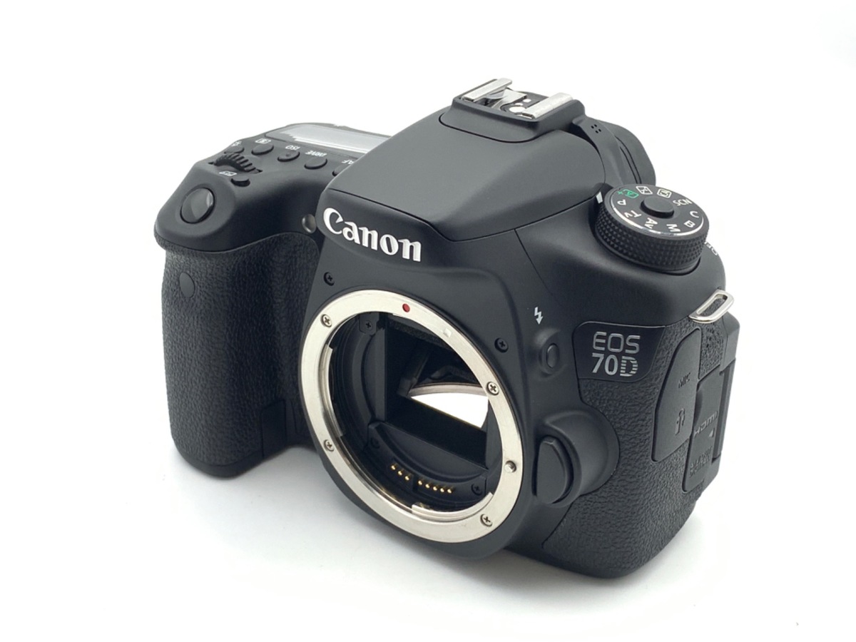 Canon EOS Kiss x6i ダブルズームキット⭐︎三脚のおまけ付き Canon EOS Kiss X6i ダブルズームキット シャッター数6408回