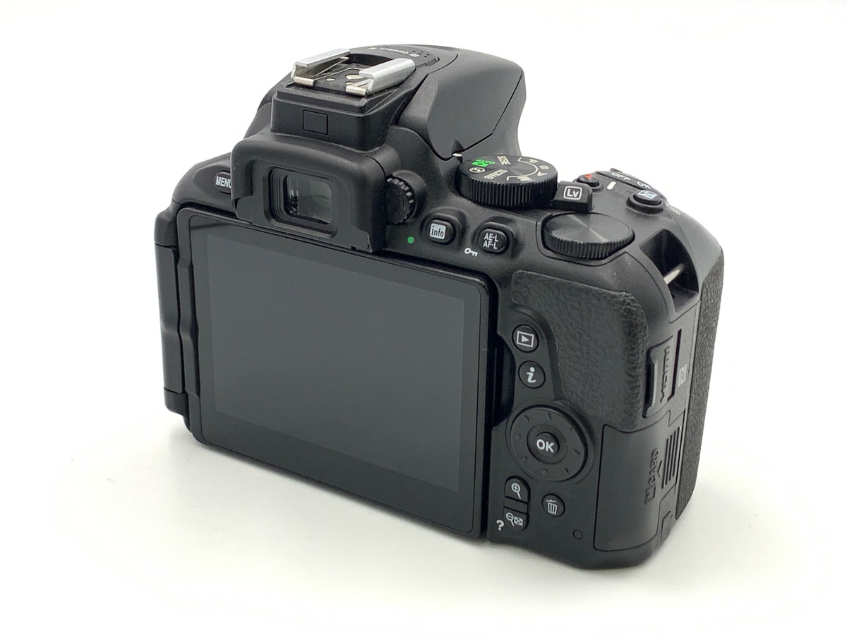 D5600 ボディ【2416万画素】