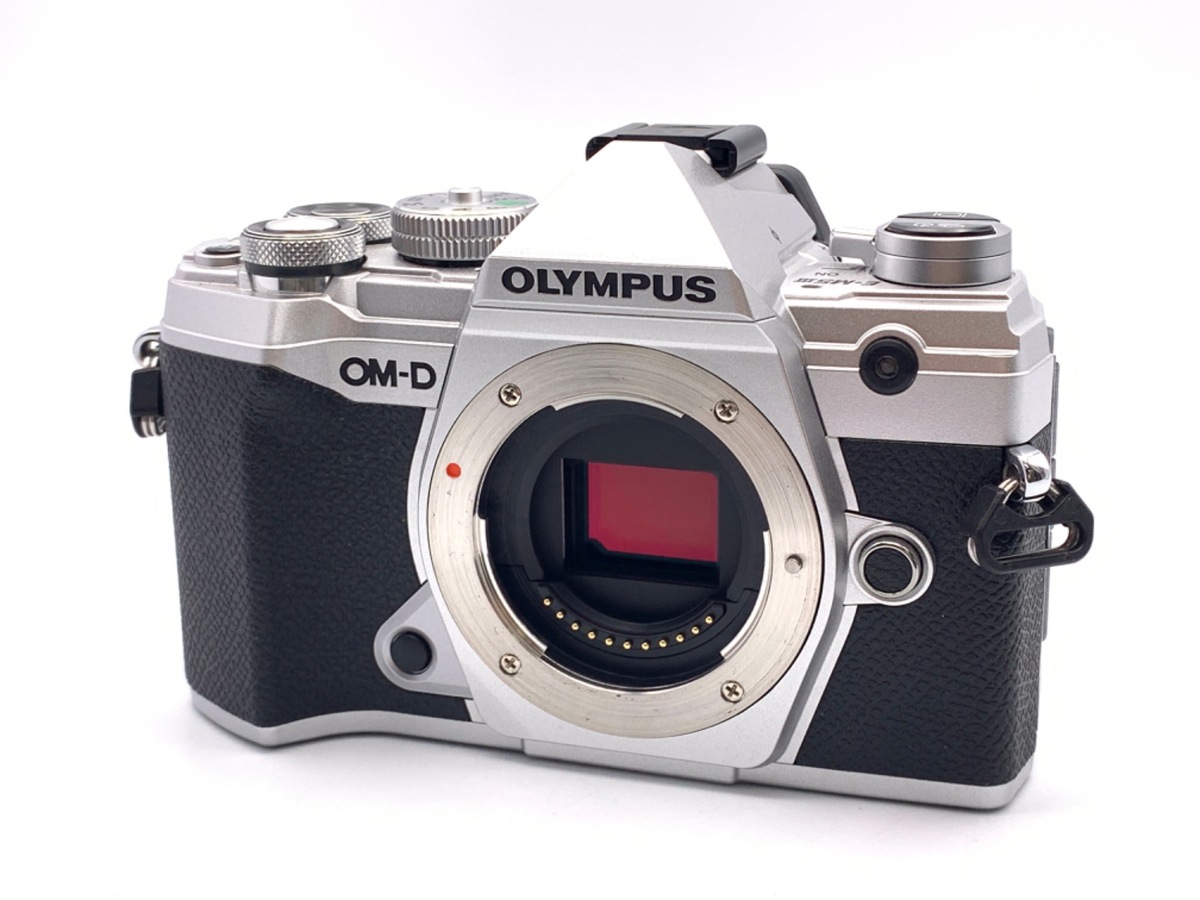 �I�����p�X OM-D E-M5 MarkIII �{�f�B �V���o�[
