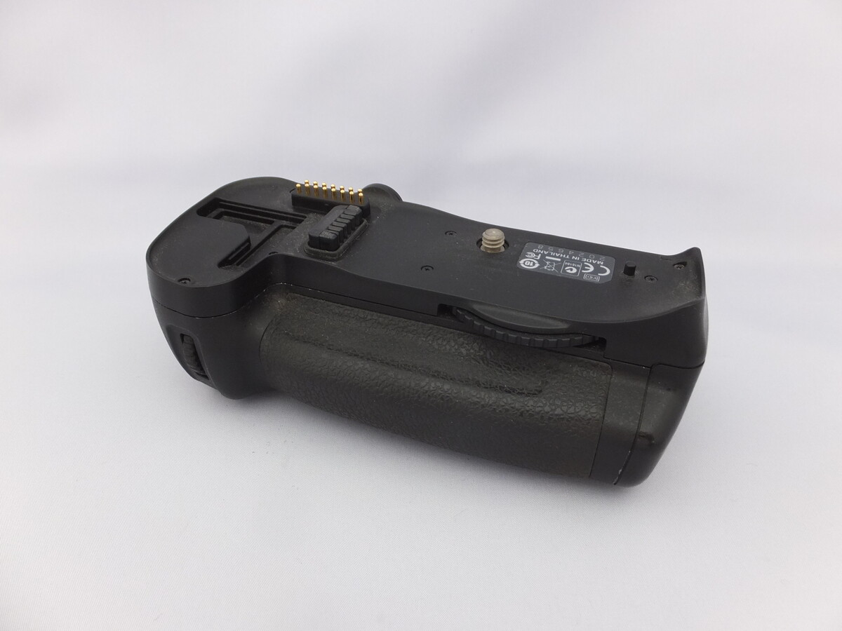 Nikon D5600 ボディ バッテリー付 訳あり動作品 中古】(ニコン) Nikon