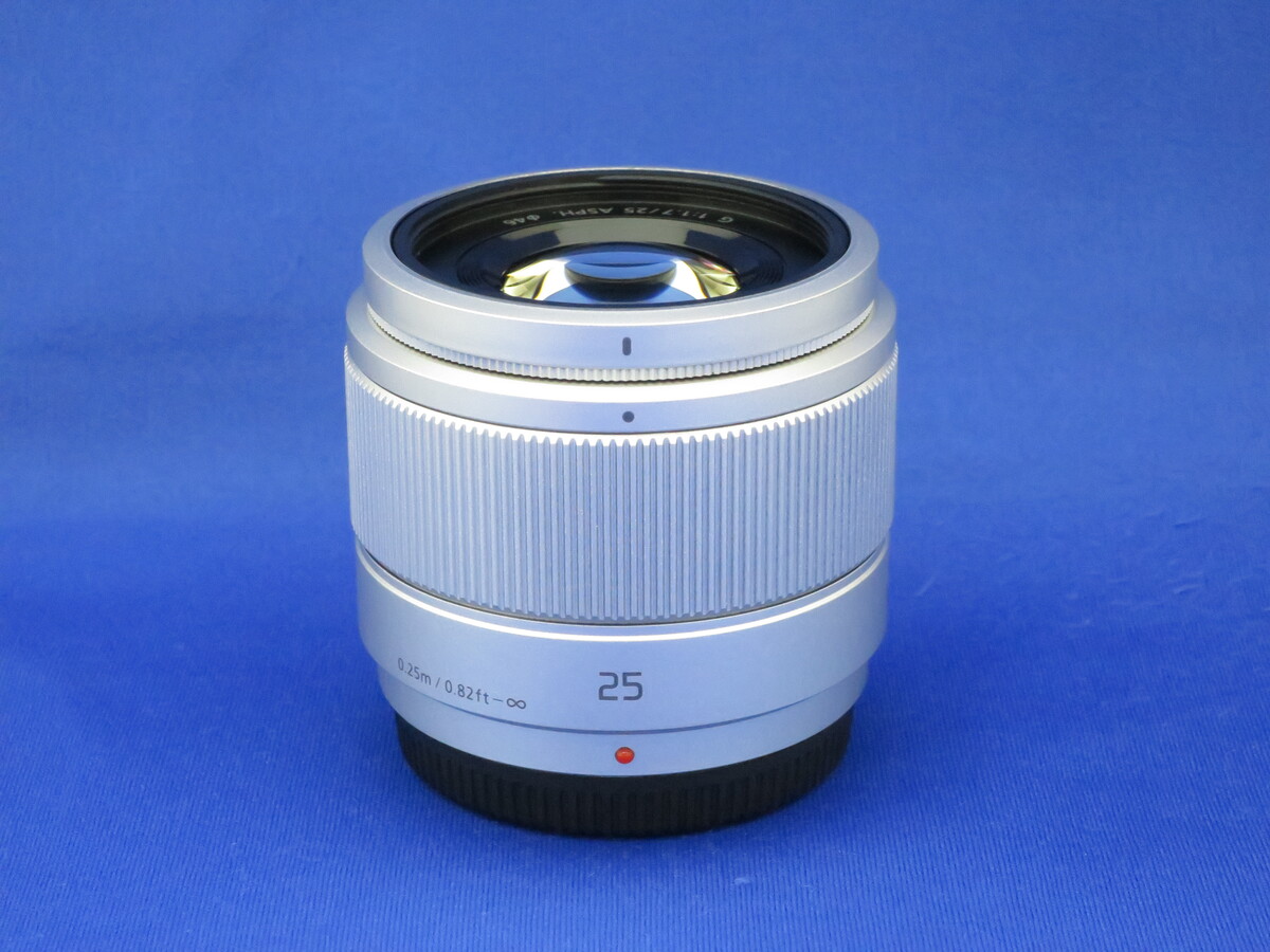 【極美品、おまけ付き】LUMIX G 25mm/F1.7 ASPH. シルバー Panasonic(パナソニック) LUMIX G 25mm F1.7 ASPH. シルバー H-H025-S