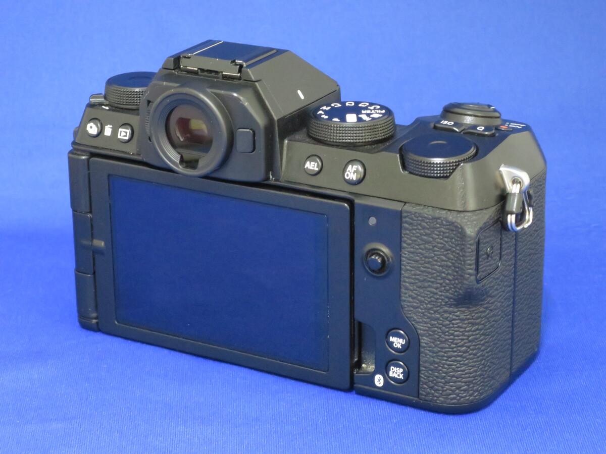 X-S20 �{�f�B