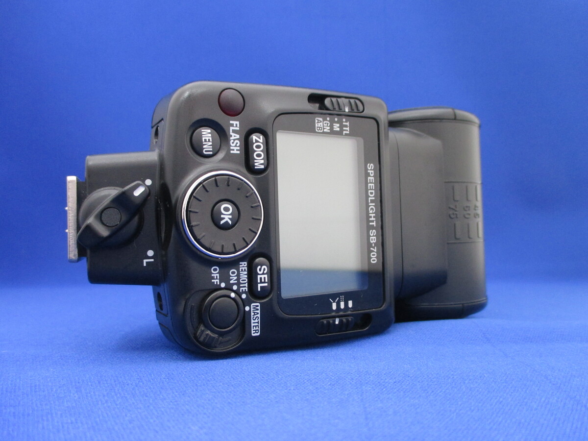 �j�R�� �X�s�[�h���C�g SB-700