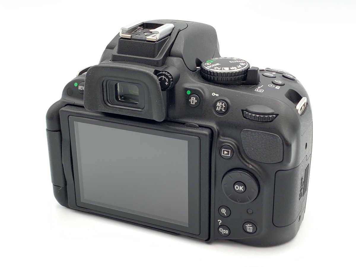 �j�R�� D5200 �{�f�B �u���b�N