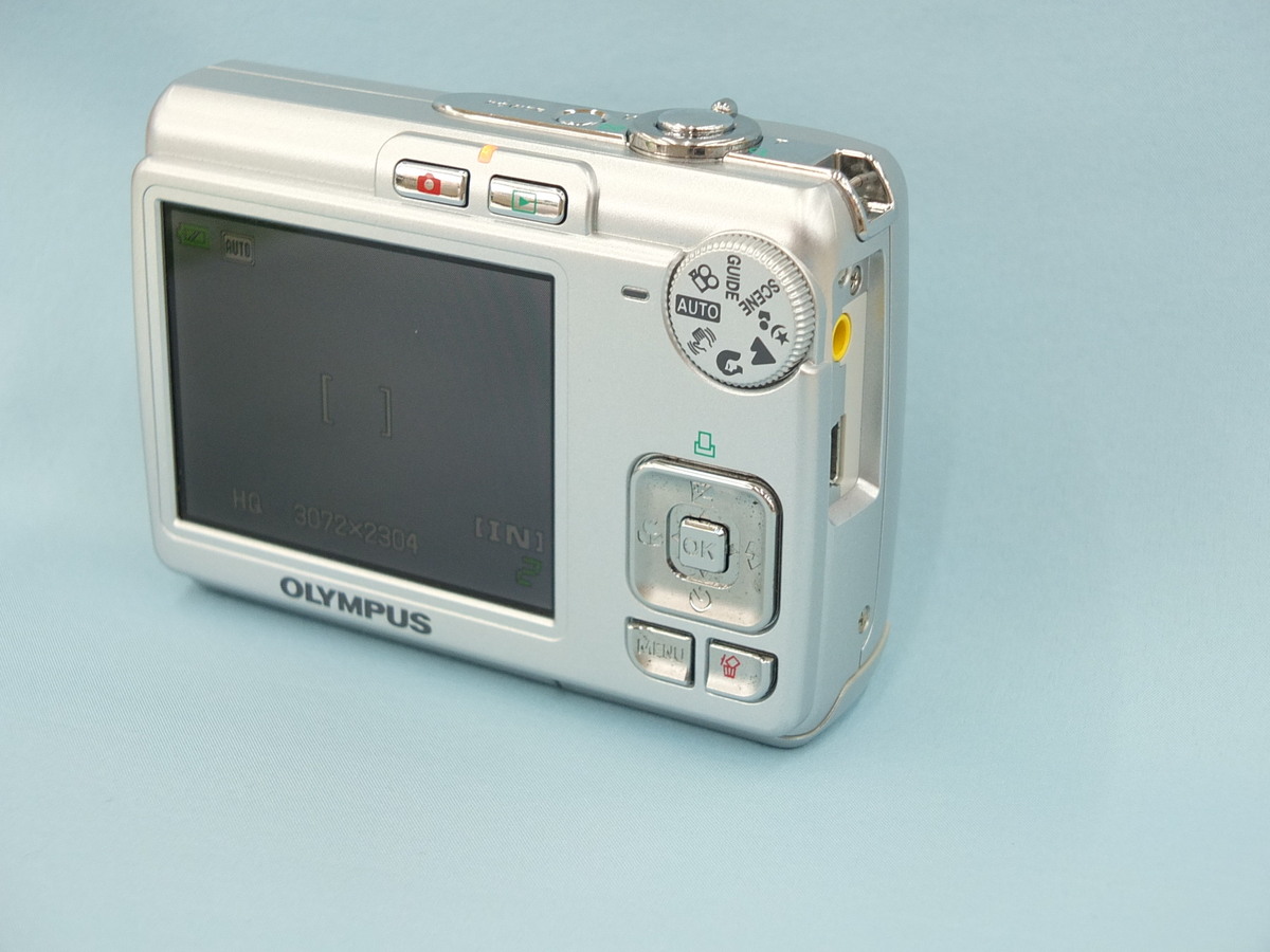中古：B(並品)】オリンパス CAMEDIA FE-210【710万画素】 | 2449930014165