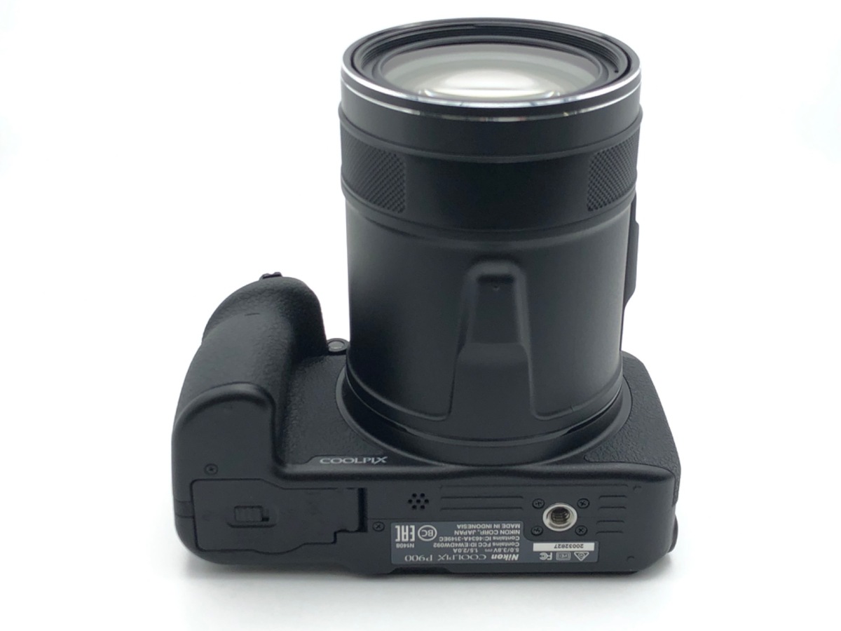�j�R�� COOLPIX P900 �u���b�N