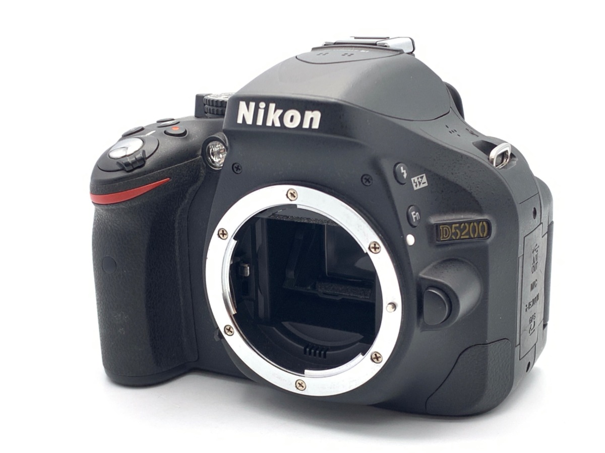 Nikon D300 + AF-S DX 18-200mm VR レンズセット ニコン D300 AF-S DX VR18-200Gレンズキット 価格比較 - 価格.com