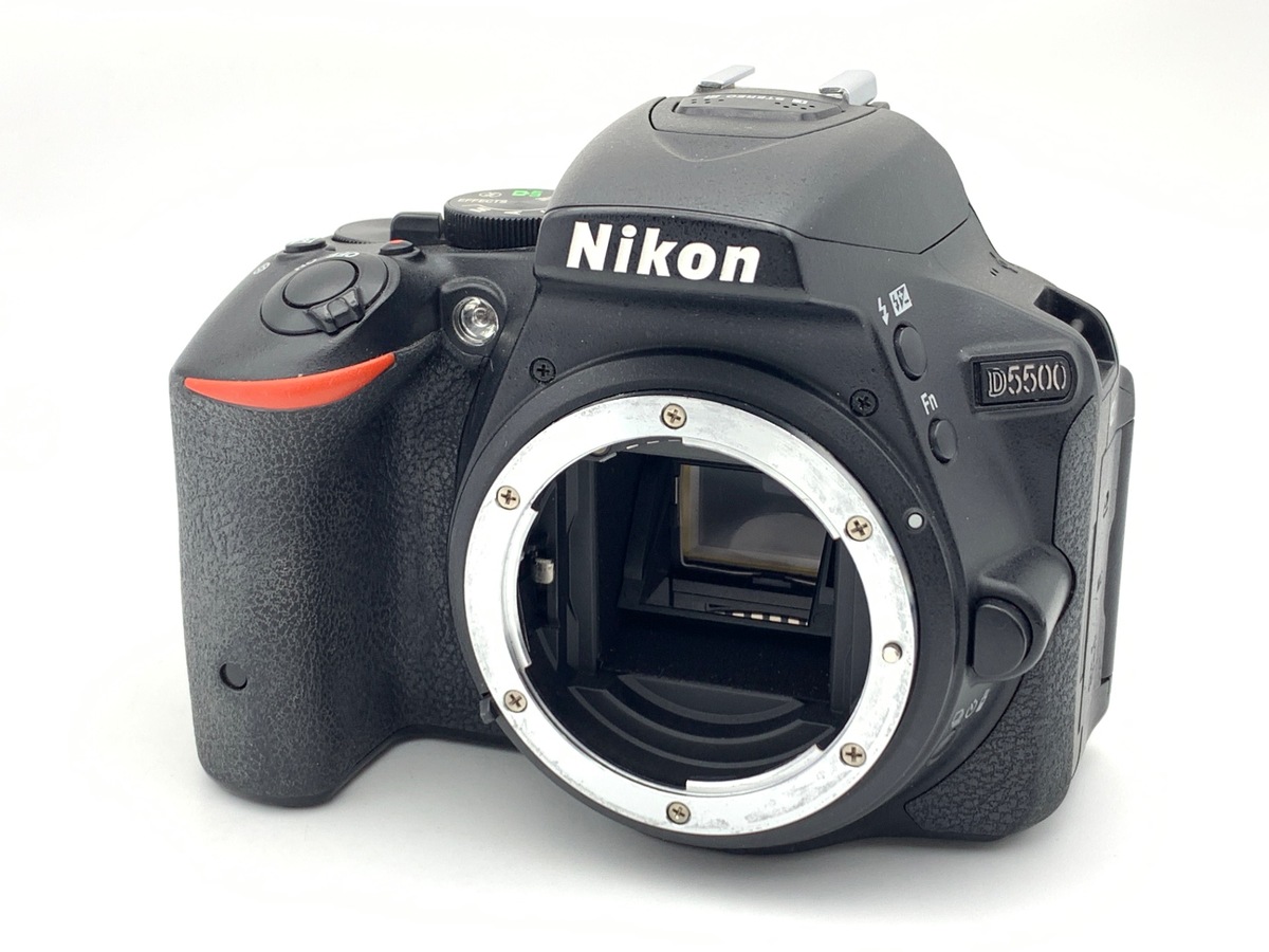 【美品】Nikon D5600 ダブルズームキット デジタル一眼レフ カメラ ニコン 中古 1年保証 美品 Nikon D5600 ダブルズームキット