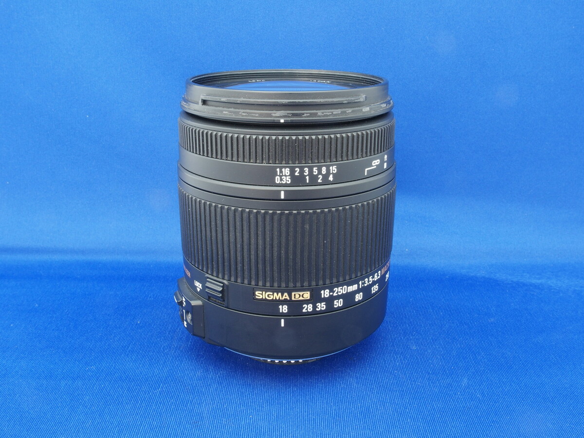 18-250mm F3.5-6.3 DC MACRO OS HSM [ニコン用] 中古価格比較 - 価格.com
