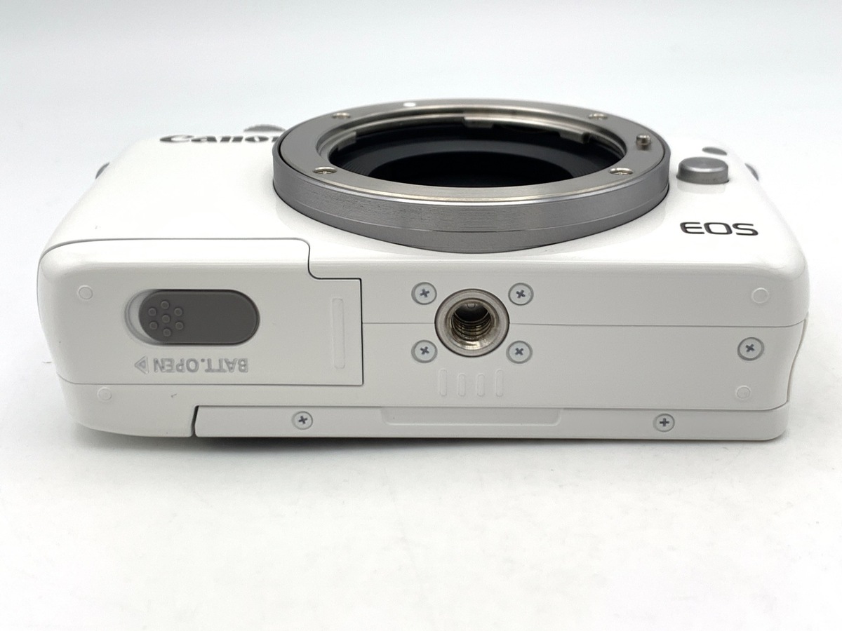 EOS M10 ボディ ホワイト【1800万画素】