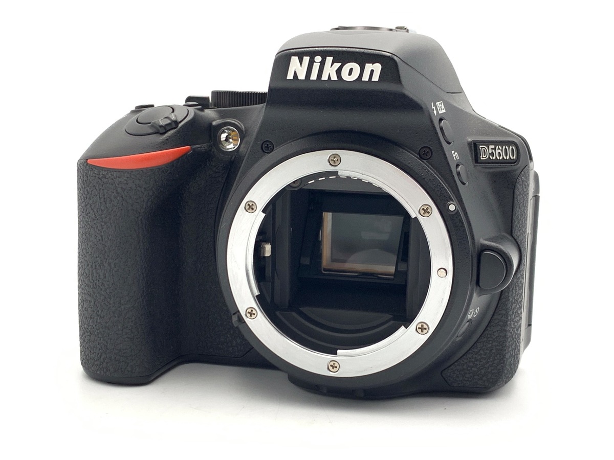 D5600 ボディ【2416万画素】