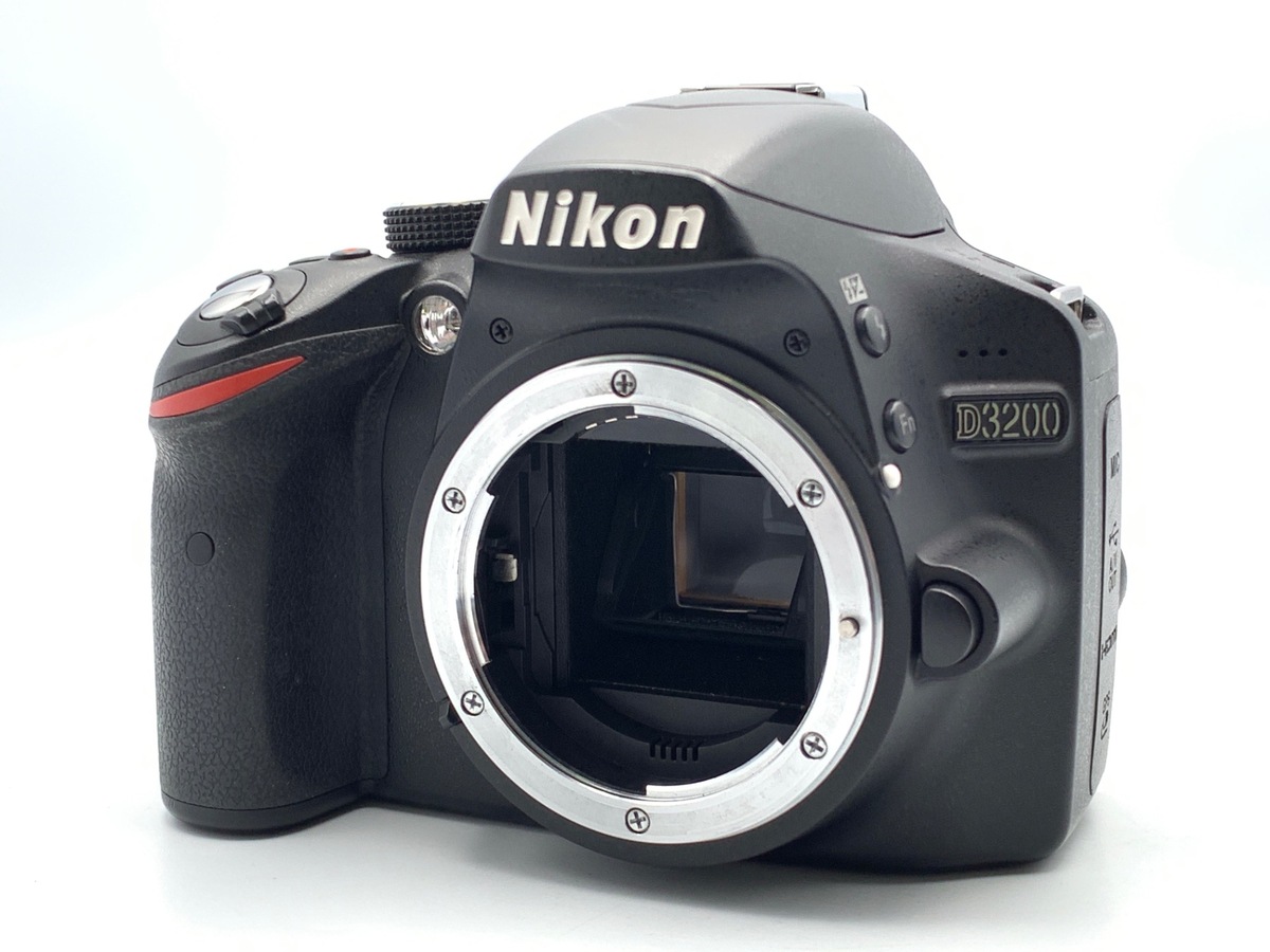 D3200 ボディ ブラック【2420万画素】