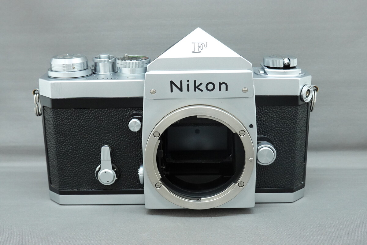 ニコン Nikon F アイレベル シルバー ボディ 中古 ニコン F アイレベル シルバー 初期型 5cm F2 セット Nikon