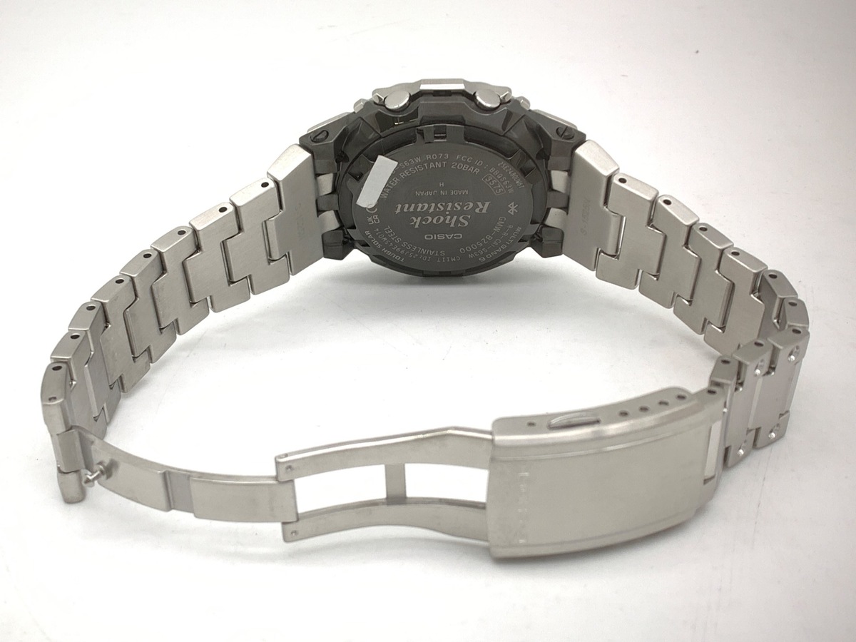 カシオ G-SHOCK シルバー GMW-BZ5000D-1JF ステンレススティール