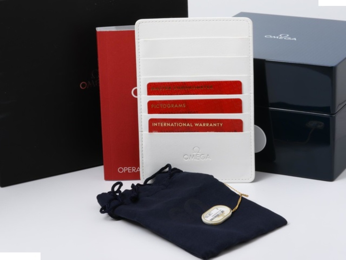 オメガ(OMEGA) シーマスター ダイバー300M ブルー 210.30.42.20.03.002 ステンレススティール ボンド映画60周年記念モデル