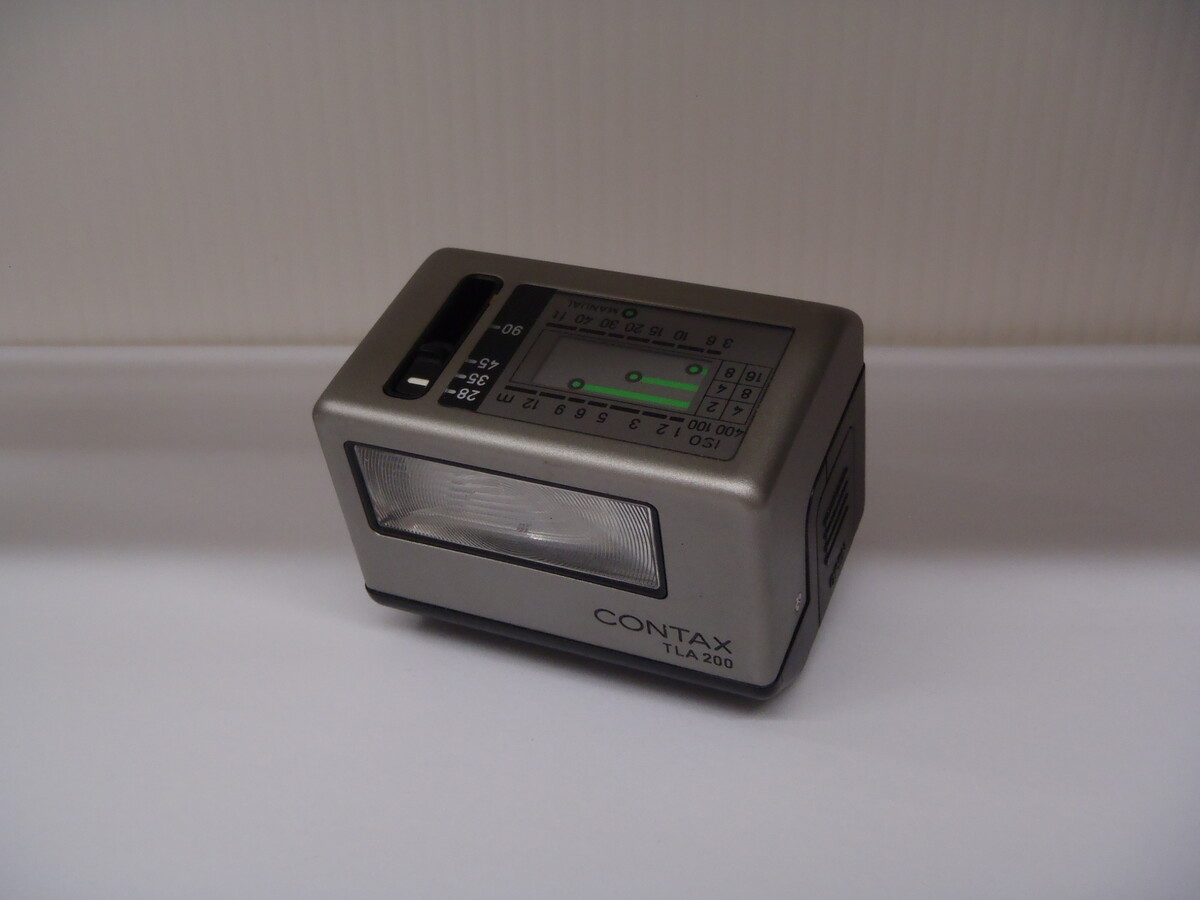 中古】コンタックス（CONTAX） TLA200(コンタックス ストロボ)クローム