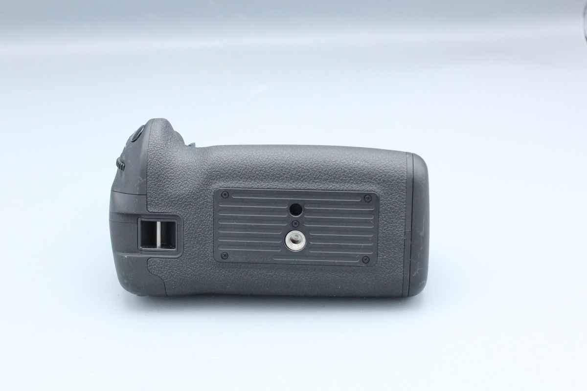 中古：B(並品)】キヤノン バッテリーグリップ BG-E20 | 2483080060924