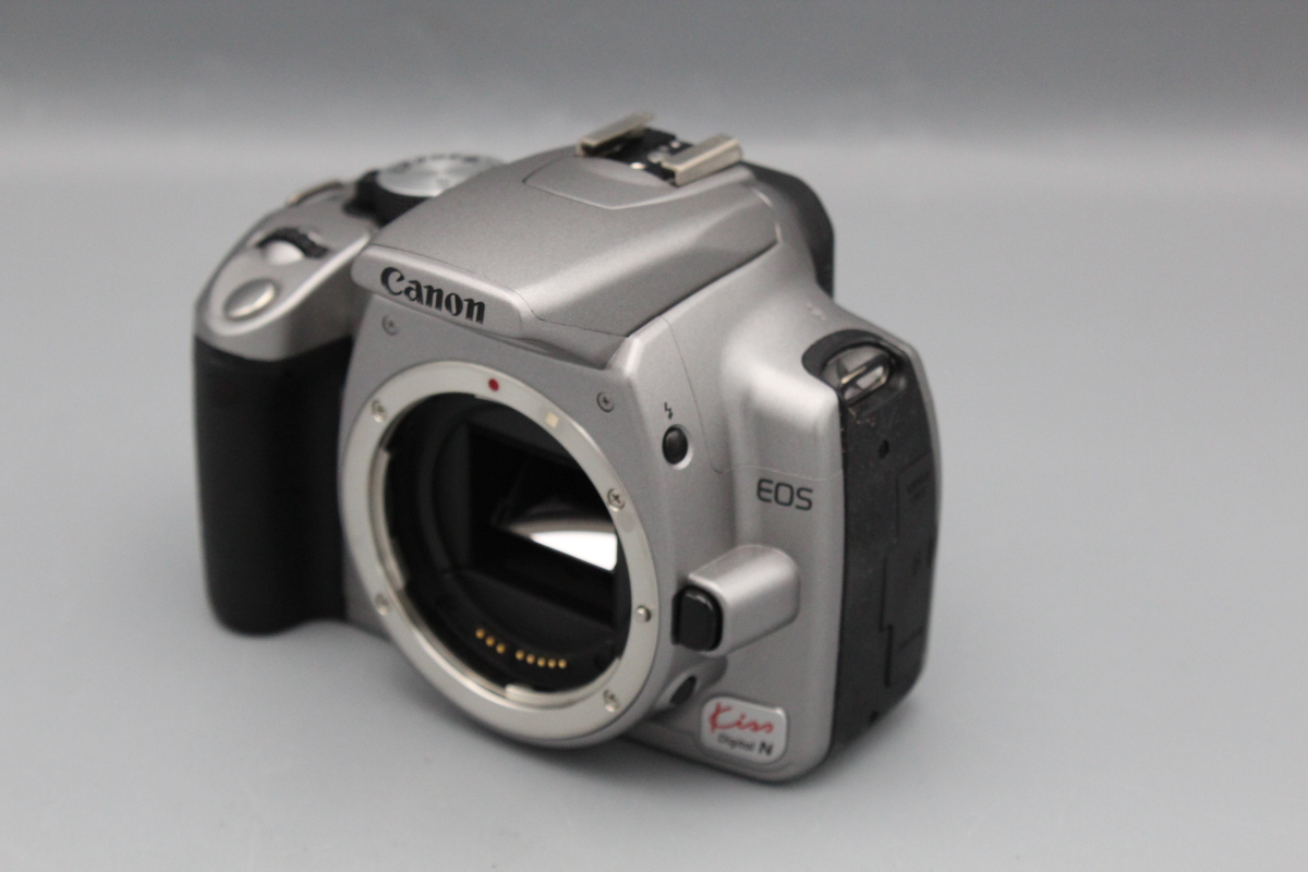 Canon EOS kiss Digital N 中古品 EOS Kiss キヤノン デジタル一眼 CANON DIGITAL N シルバー レンズ