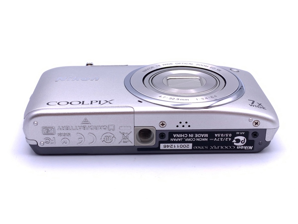 【Nikon】COOLPIX S3500/デジタルカメラ/シルバー Nikon COOLPIX S3500 20.1MP Digital Camera with 7X Zoom