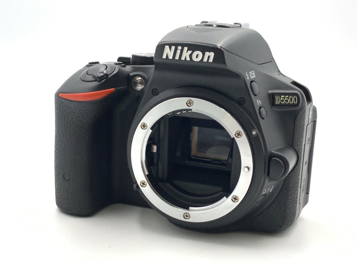 �j�R�� D5500 �{�f�B �u���b�N