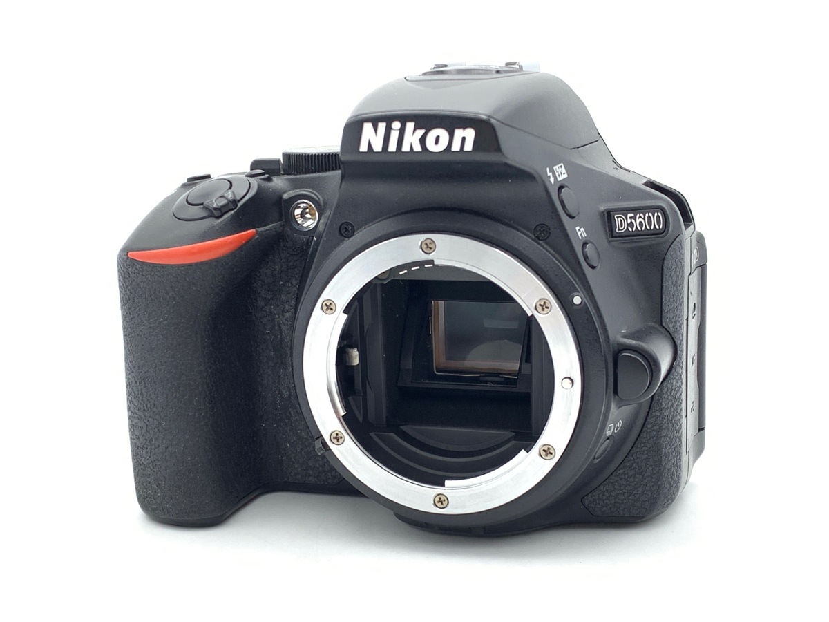 �j�R�� D5600 �{�f�B