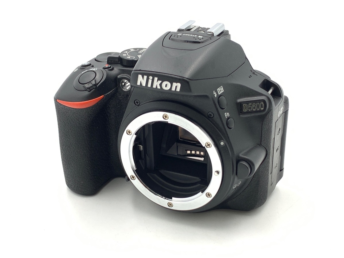 �j�R�� D5600 �{�f�B