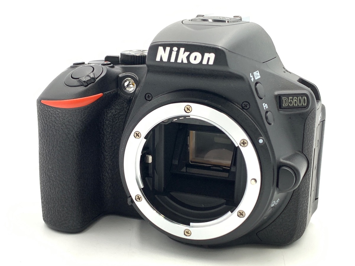 D5600 ボディ【2416万画素】