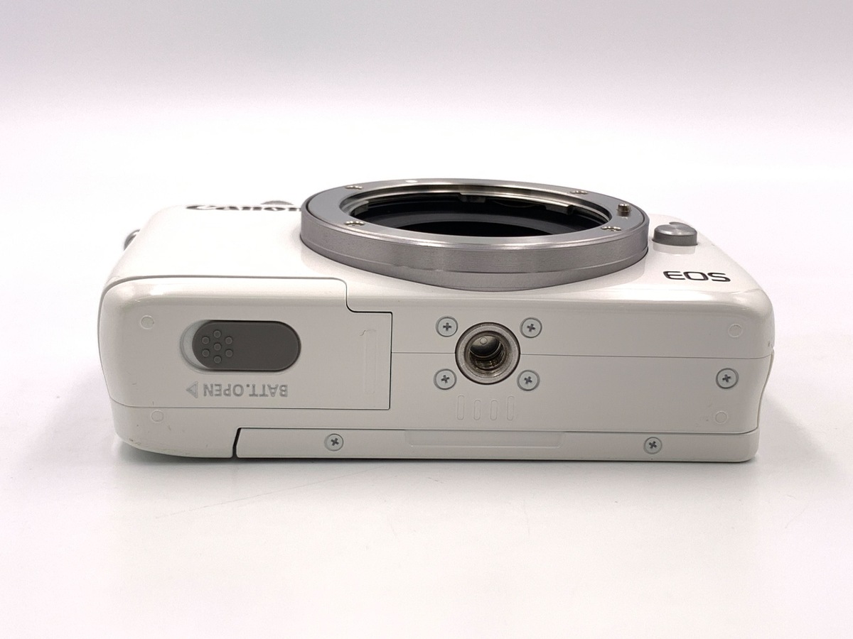 EOS M10 ボディ ホワイト【1800万画素】
