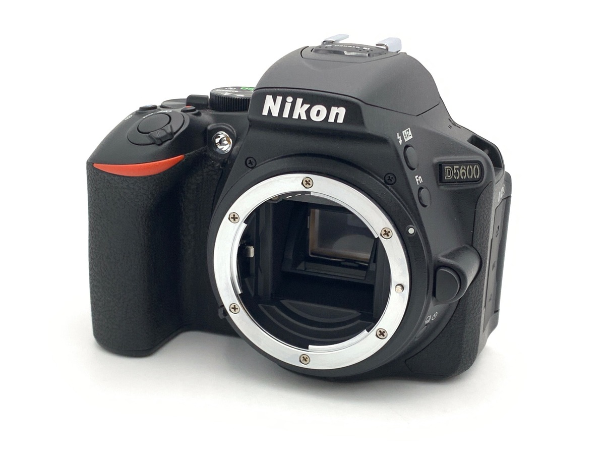 D5600 ボディ【2416万画素】