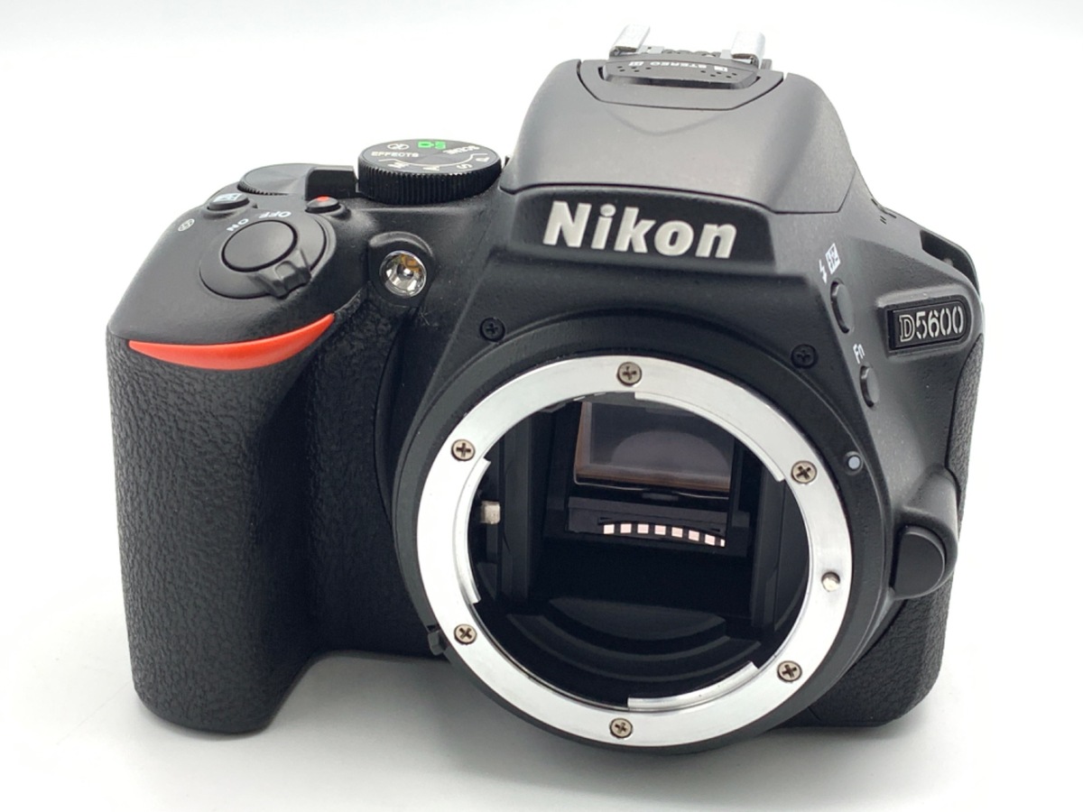 D5600 ボディ【2416万画素】