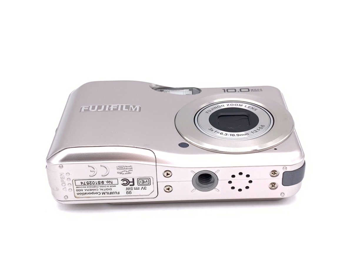 【美品】FUJIFILM デジタルカメラ A100 シルバー 単3電池駆動 美品】FUJIFILM デジタルカメラ A100 シルバー 単3電池駆動