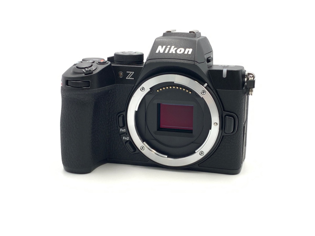 Nikon D5100 デジタル一眼レフカメラ ボディー✨難あり完動品✨ Nikon D5100 デジタル一眼レフカメラ ボディー 難あり完動品
