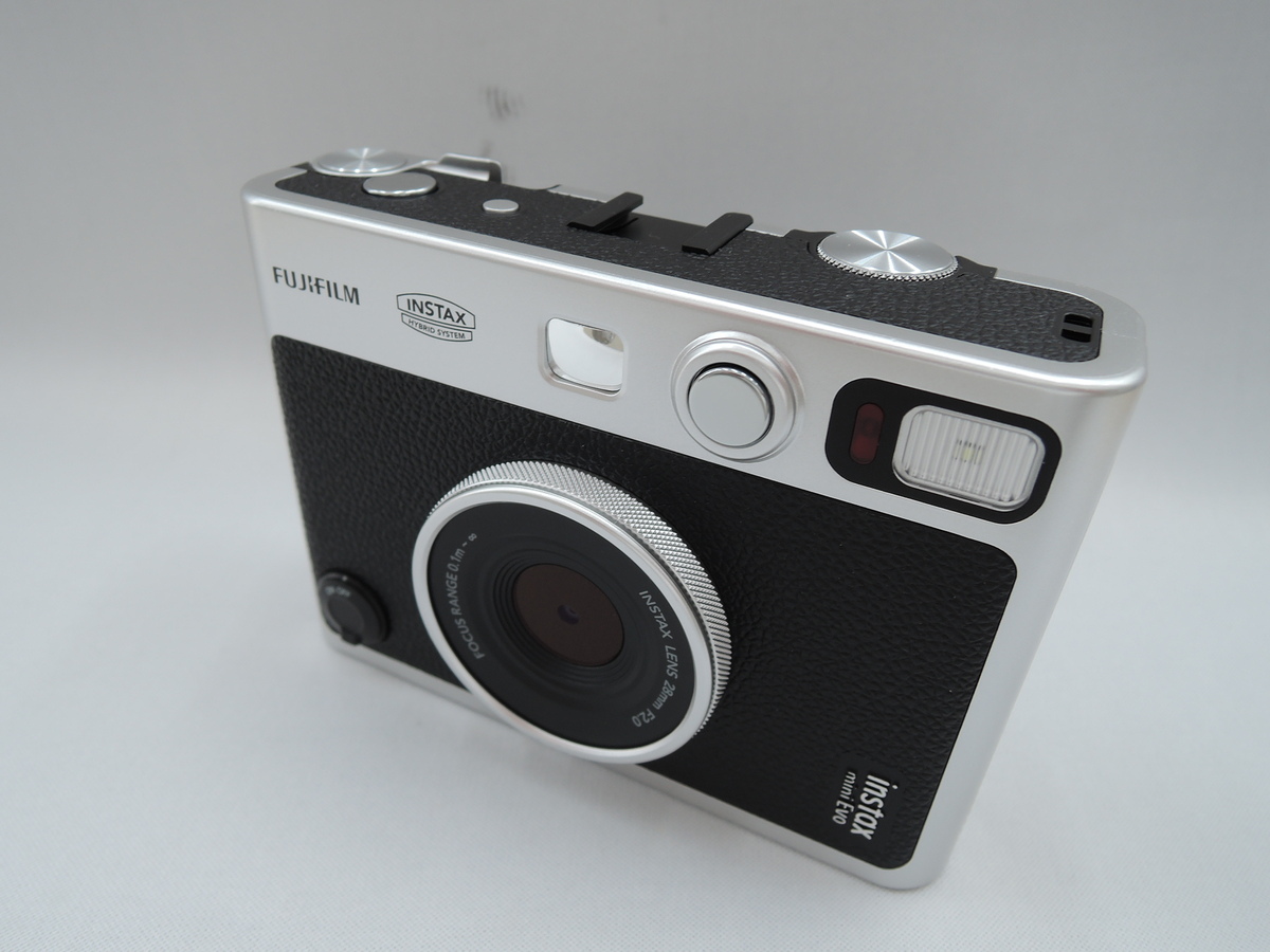 フジフイルム インスタントカメラ instax mini Evo 「チェキ」