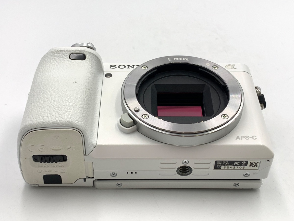 α6000 ボディ ホワイト ILCE-6000【2430万画素】