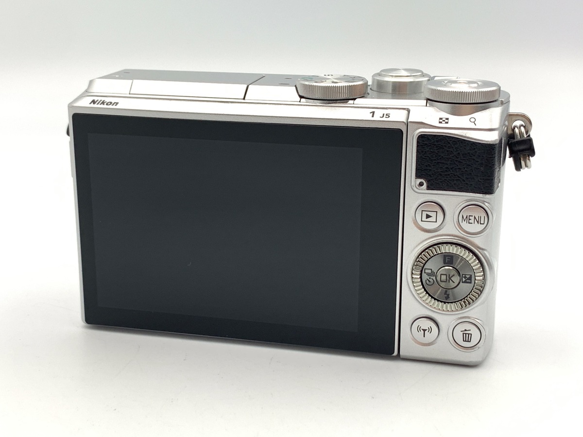 中古：B(並品)】ニコン Nikon1 J5 ボディ シルバー | 2484260019039