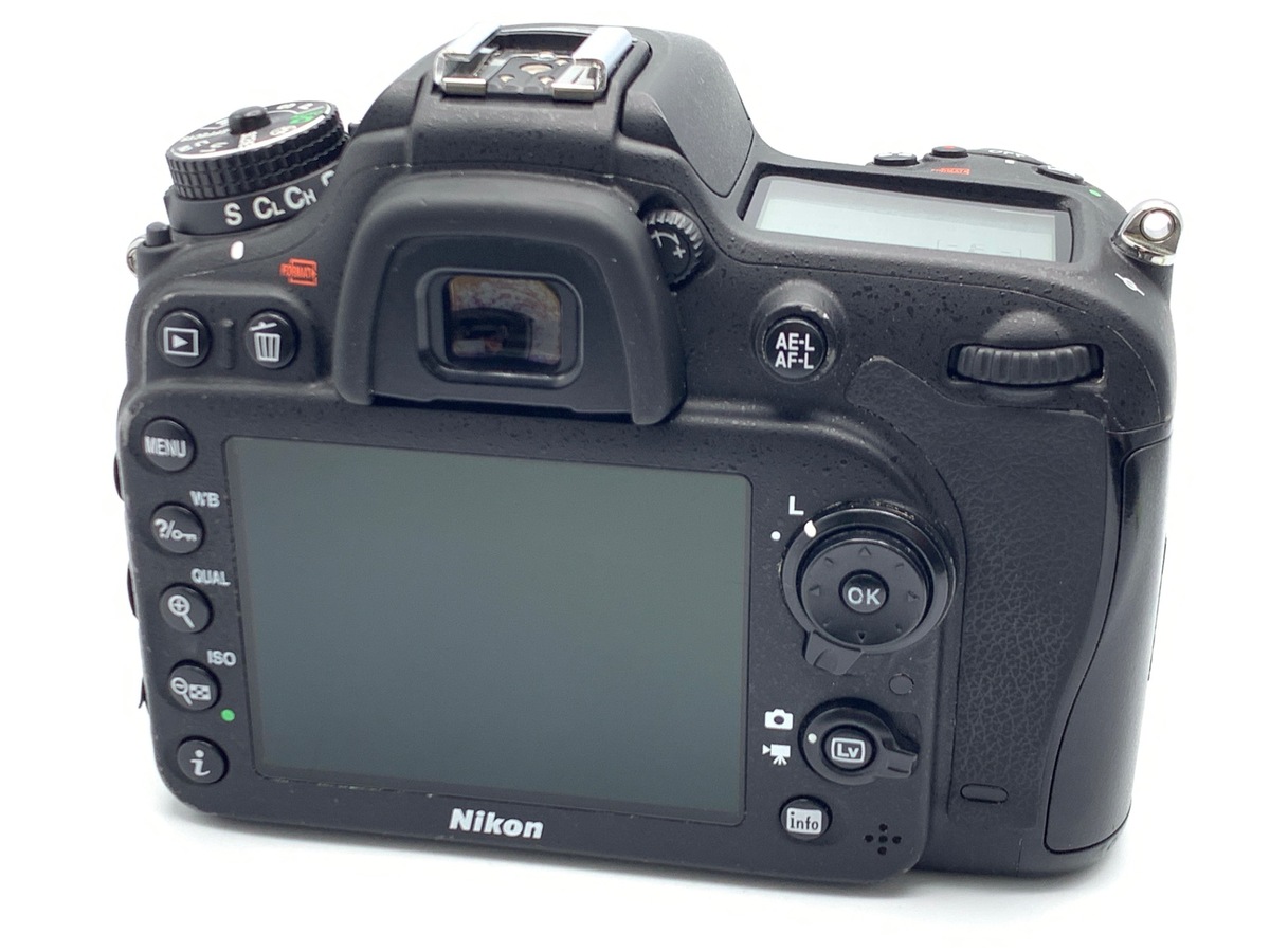 �j�R�� D7100 �{�f�B