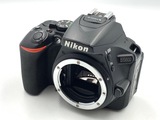 ほぼ新品 ニコン Nikon D5600 ボディ S数2172回 1002 ほぼ新品 ニコン Nikon D5600 ボディ S数2172回 1002
