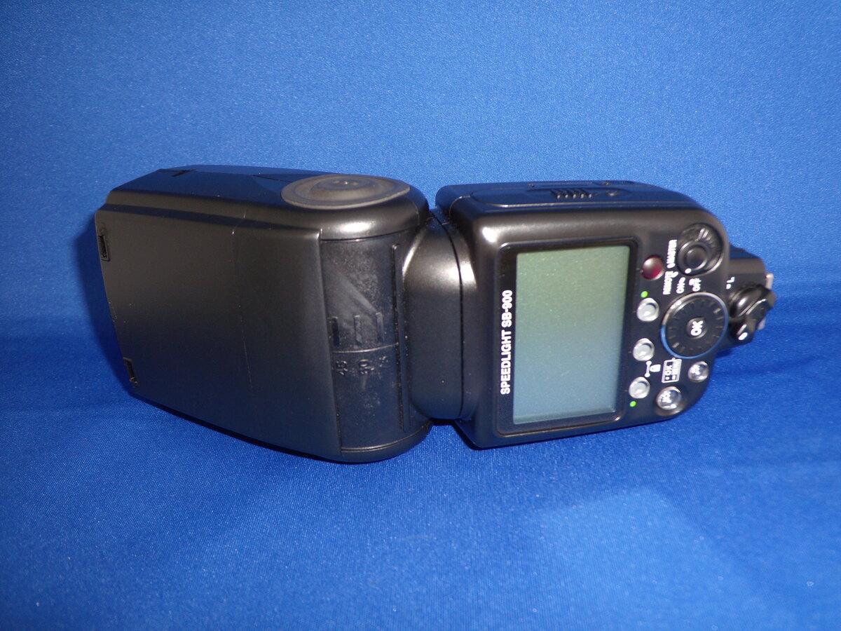 SB-900 スピードライト